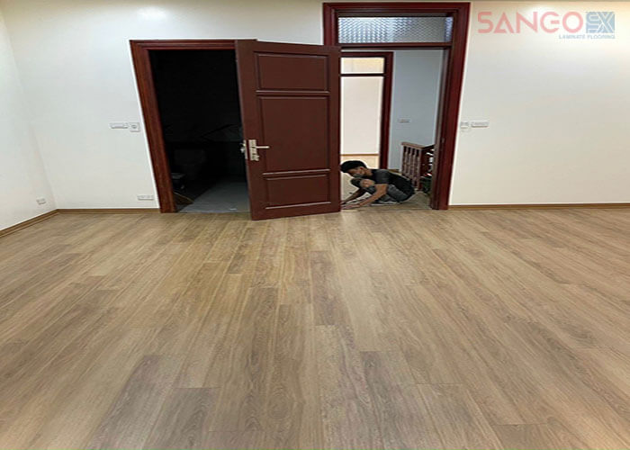 Thi công sàn gỗ công nghiệp Camsan 4510 Nhâp khẩu Thổ Nhĩ Kỳ
